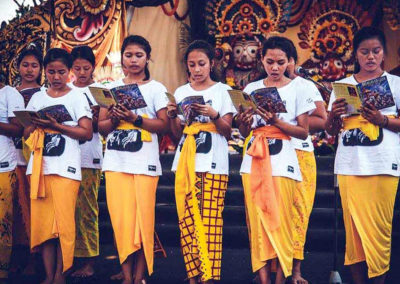 High School students chant verses from the Bhagavad-gita